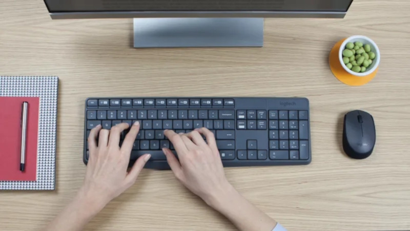 Logitech MK235 Wireless Keyboard & Mouse